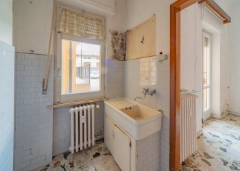 Four-room apartment Via Cesare Battisti, Caraglio - photo 12