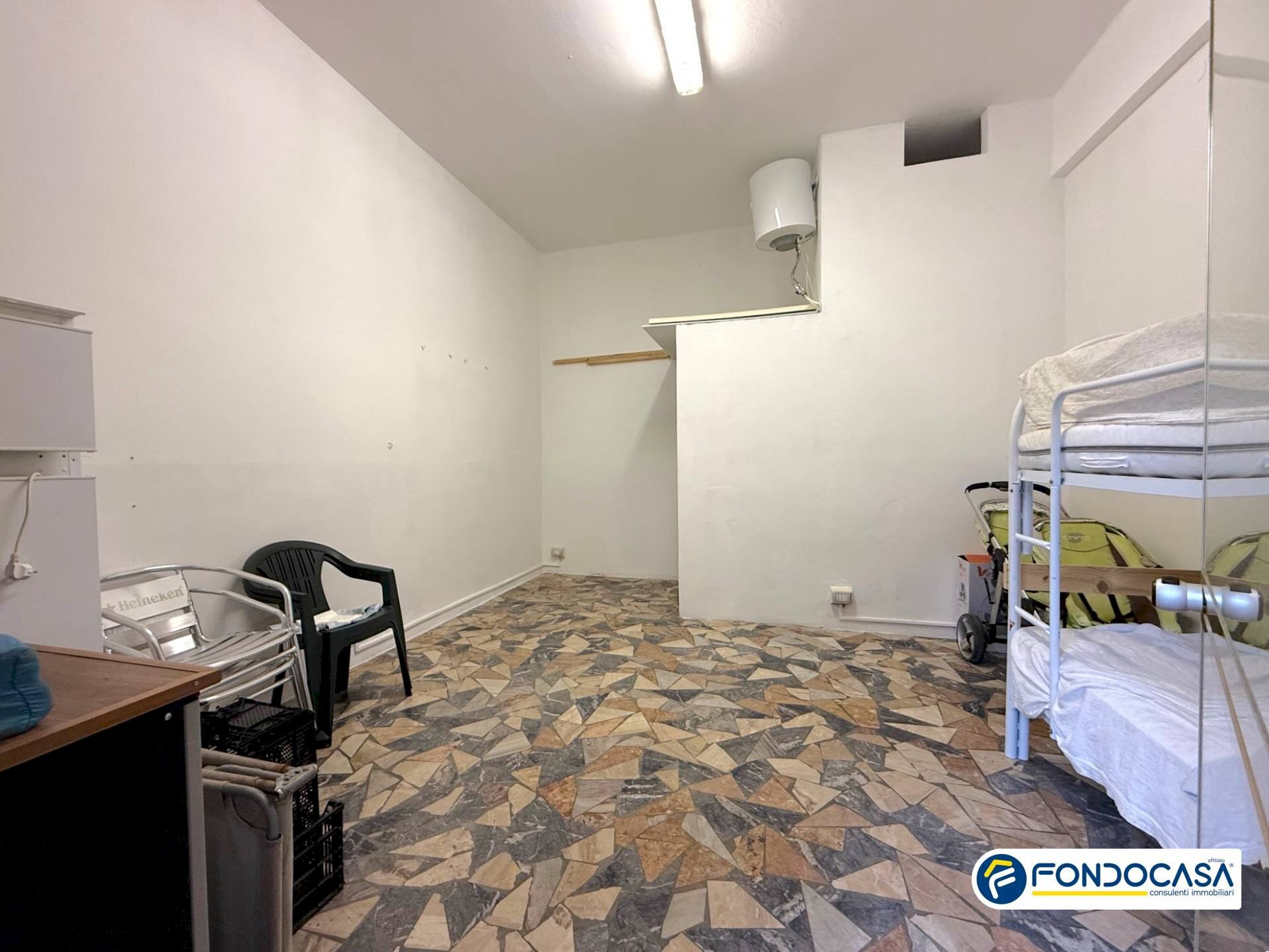 Foto 2 - Magazzino Piazza Assereto, Loano - foto 2