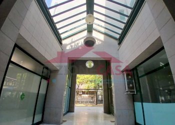 Foto 2 - Negozio PAZZA ALCIDE DE GASPERI
 
3, Saronno - foto 2