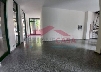 Foto 13 - Negozio PAZZA ALCIDE DE GASPERI
 
3, Saronno - foto 13