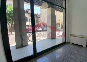 Foto 15 - Negozio PAZZA ALCIDE DE GASPERI
 
3, Saronno - foto 15