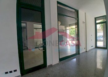 Foto 37 - Negozio PAZZA ALCIDE DE GASPERI
 
3, Saronno - foto 37