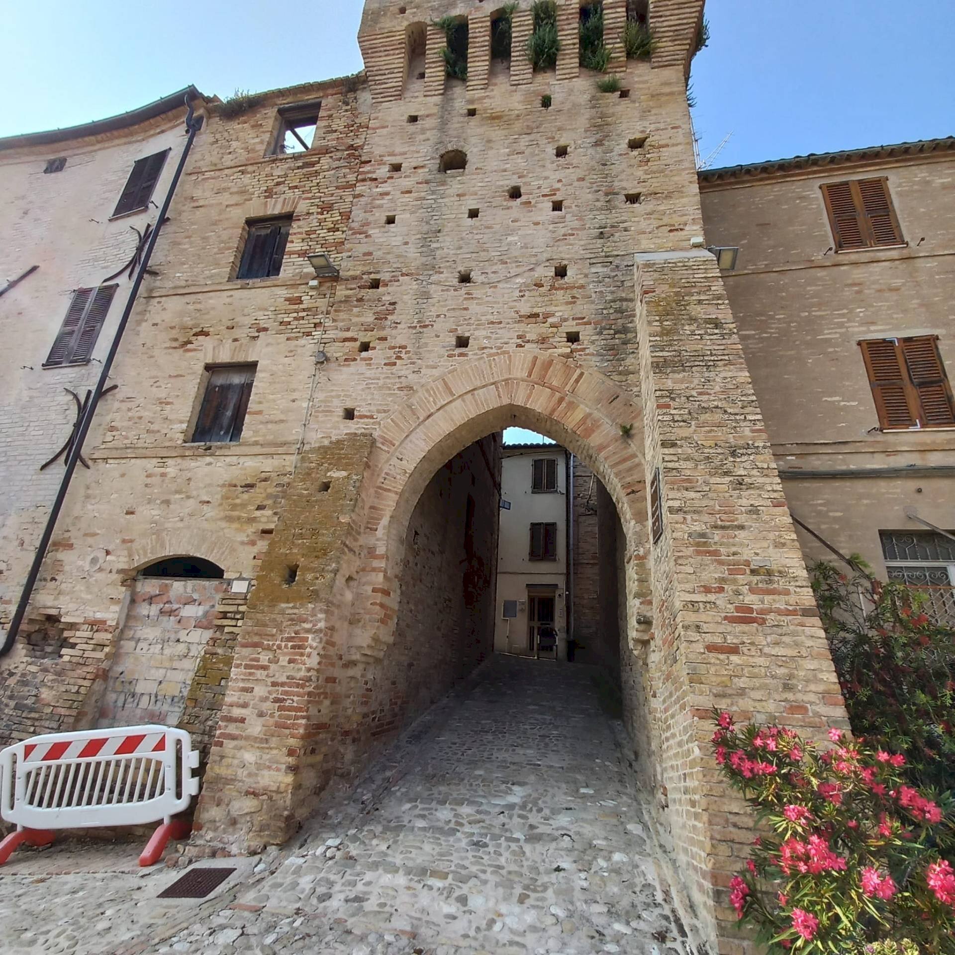 Foto 1 - Casa indipendente piazza Cortile
 
7, Monte Urano - foto 1