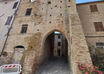 Foto 1 - Casa indipendente piazza Cortile
 
7, Monte Urano - foto 1