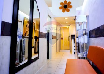 Hall / corridoio - Commercial Activity Via Paolo Sarpi
 
21, Milano - photo 5