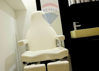 Dettagli - Commercial Activity Via Paolo Sarpi
 
21, Milano - photo 8