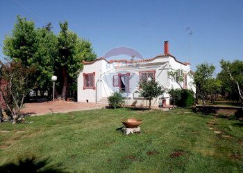 Casa all\'aperto - Villa Strada vicinale Bavotta
 
10, Bitonto - foto 1