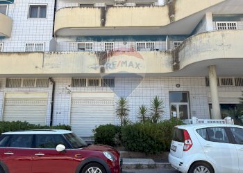 Edificio all\'aperto - Commercial Premises Via Magliano
 
8, Capurso - photo 7