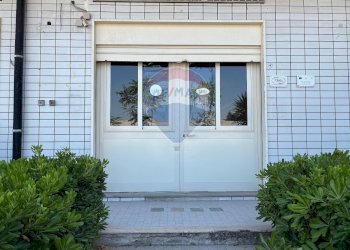 Edificio all\'aperto - Commercial Premises Via Magliano
 
8, Capurso - photo 6