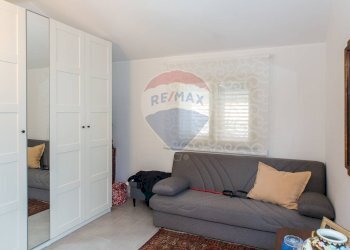 Soggiorno - Trilocale via michele grassi barbagallo
 
24D, Giarre - foto 4