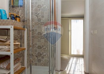 Bagno - Trilocale via michele grassi barbagallo
 
24D, Giarre - foto 9