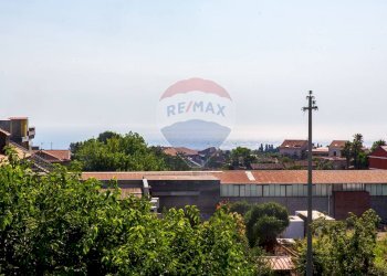 Edificio all\'aperto - Trilocale via michele grassi barbagallo
 
24D, Giarre - foto 18