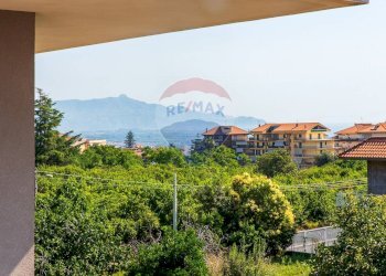 Vista delle montagne - Trilocale via michele grassi barbagallo
 
24D, Giarre - foto 19