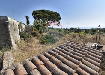 Vista delle montagne - Terreno agricolo Via Chiuse
 
23, Acireale - foto 17