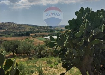 Vista delle montagne - Villa Contrada Fegotello
 
s.n.c., Piazza Armerina - foto 31