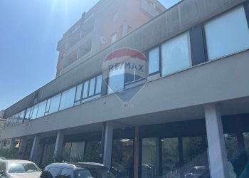 Edificio all\'aperto - Bilocale via del cantinone, Bastia Umbra - foto 6