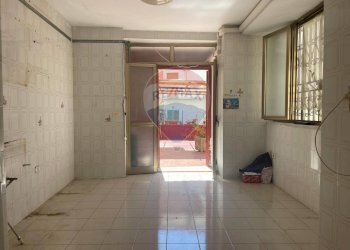 Stanza vuota - Appartamento Corso Avezzana
 
49, Torre del Greco - foto 12