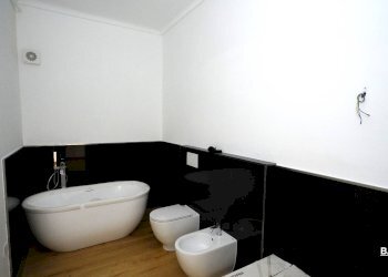 Foto 13 - Two-room apartment Via Santa Teresa
 
10, Torino - photo 13