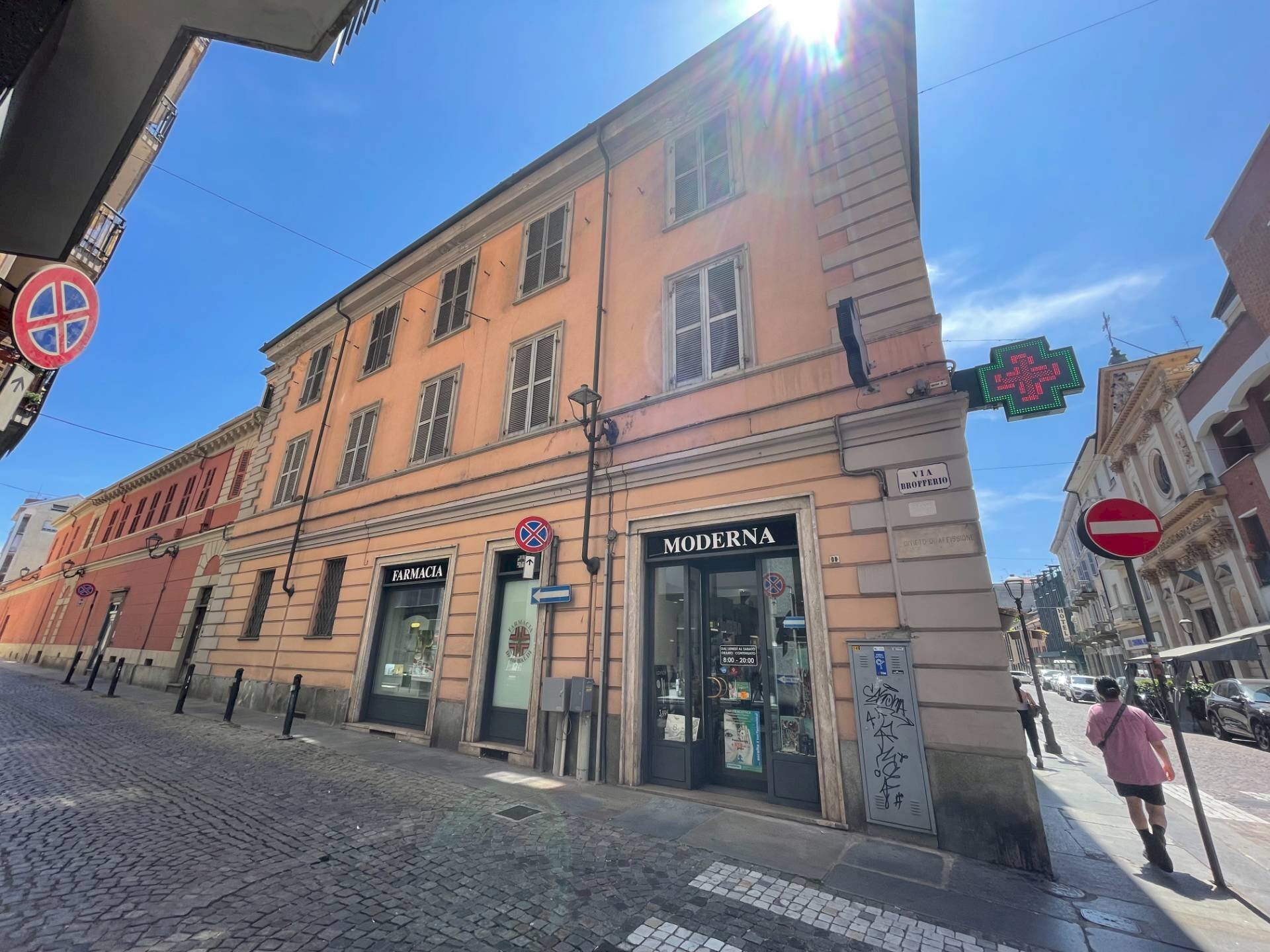 Foto 3 - Stabile - Palazzo via Cavour
 
92, Asti - foto 3