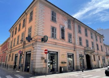Foto 1 - Stabile - Palazzo via Cavour
 
92, Asti - foto 1