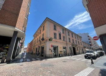 Foto 2 - Stabile - Palazzo via Cavour
 
92, Asti - foto 2
