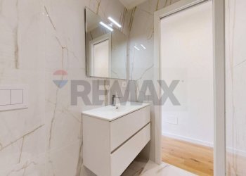 Bagno - Three-room apartment Via Gavirate
 
16, Milano - photo 10