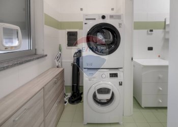 Lavanderia - Trilocale Via Carducci
 
35, Cologno Monzese - foto 18