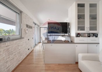 Soggiorno - Trilocale Via Carducci
 
35, Cologno Monzese - foto 15