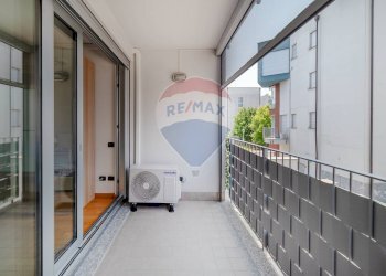 Balcone - Trilocale Via Carducci
 
35, Cologno Monzese - foto 31