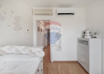 Camera / camera da letto - Trilocale Via Carducci
 
35, Cologno Monzese - foto 46