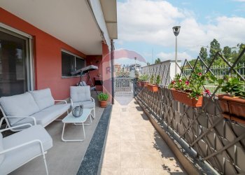 Terrazza - Trilocale Via Carducci
 
35, Cologno Monzese - foto 11