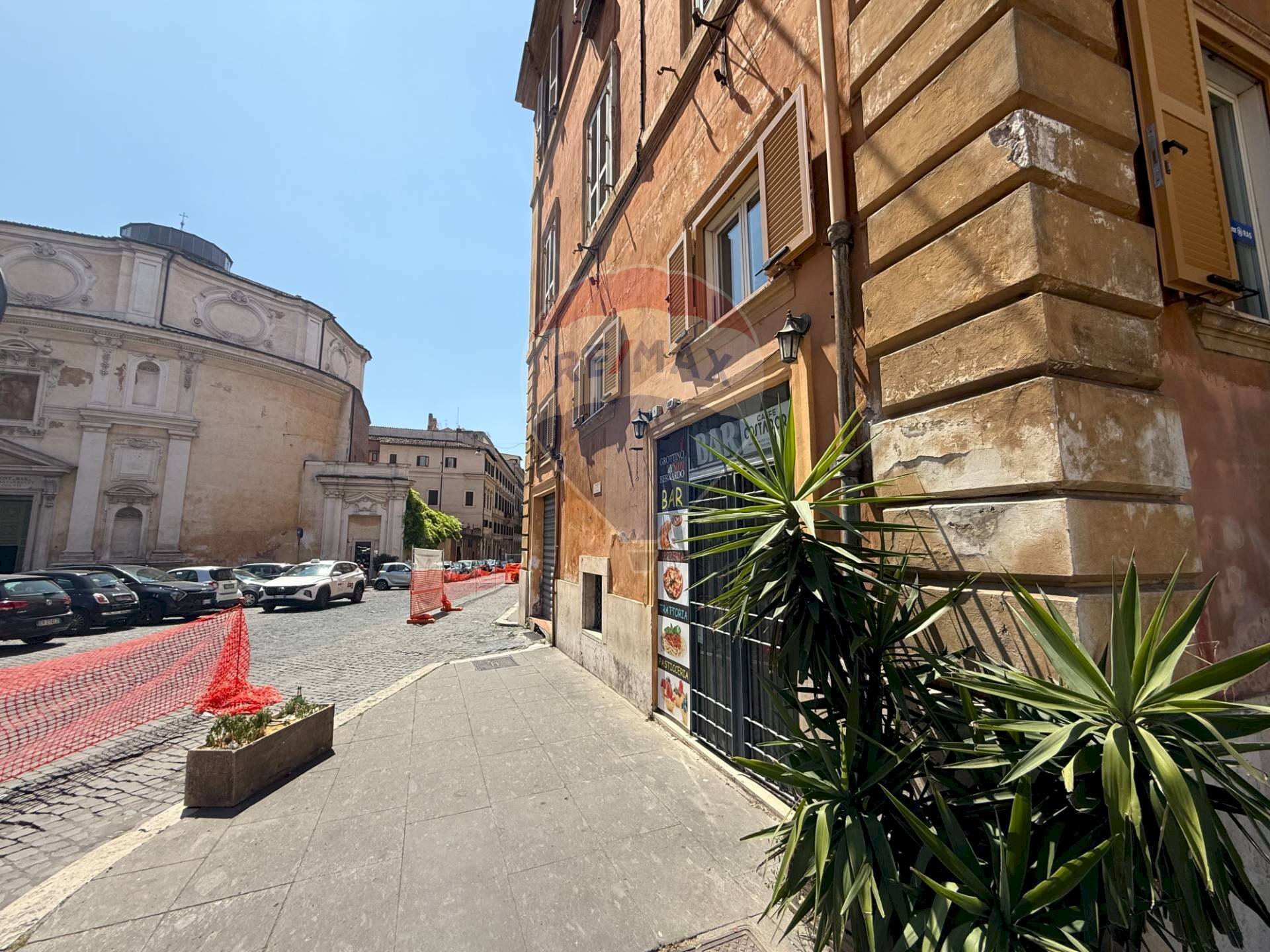 Edificio all\'aperto - Shop Piazza San Bernardo
 
108, Roma - photo 2