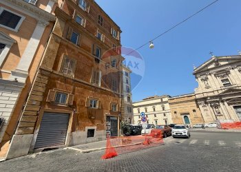 Edificio all\'aperto - Shop Piazza San Bernardo
 
108, Roma - photo 18