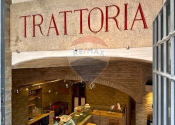 Cantina - Shop Piazza San Bernardo
 
108, Roma - photo 3