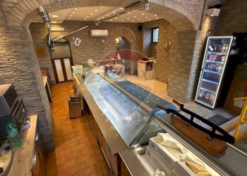 Camera / camera da letto - Shop Piazza San Bernardo
 
108, Roma - photo 6