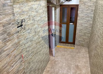 Hall / corridoio - Shop Piazza San Bernardo
 
108, Roma - photo 15