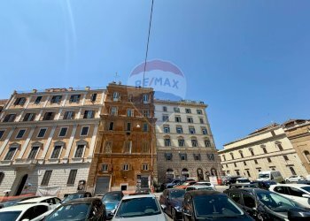 Edificio all\'aperto - Shop Piazza San Bernardo
 
108, Roma - photo 19