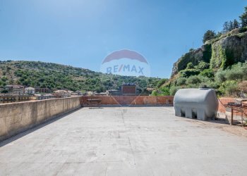 Terrazza - Appartamento via Fontana
 
348, Modica - foto 32