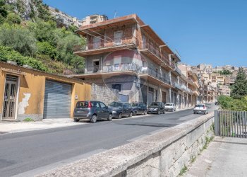 Edificio all\'aperto - Appartamento via Fontana
 
348, Modica - foto 40