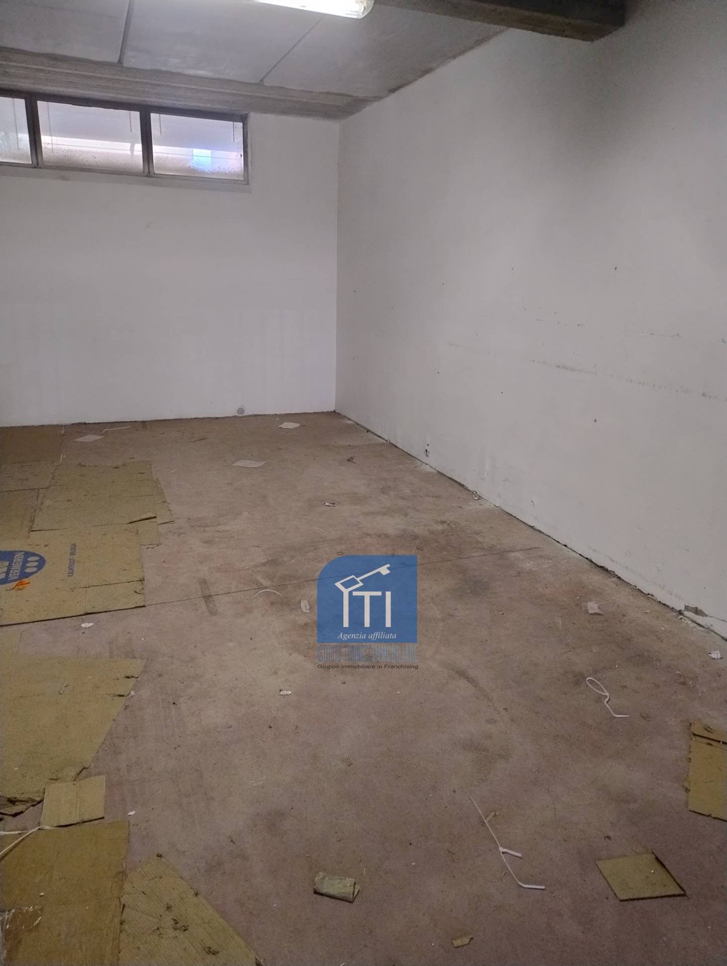 Foto 1 - Box Via Byron, Roma - foto 1