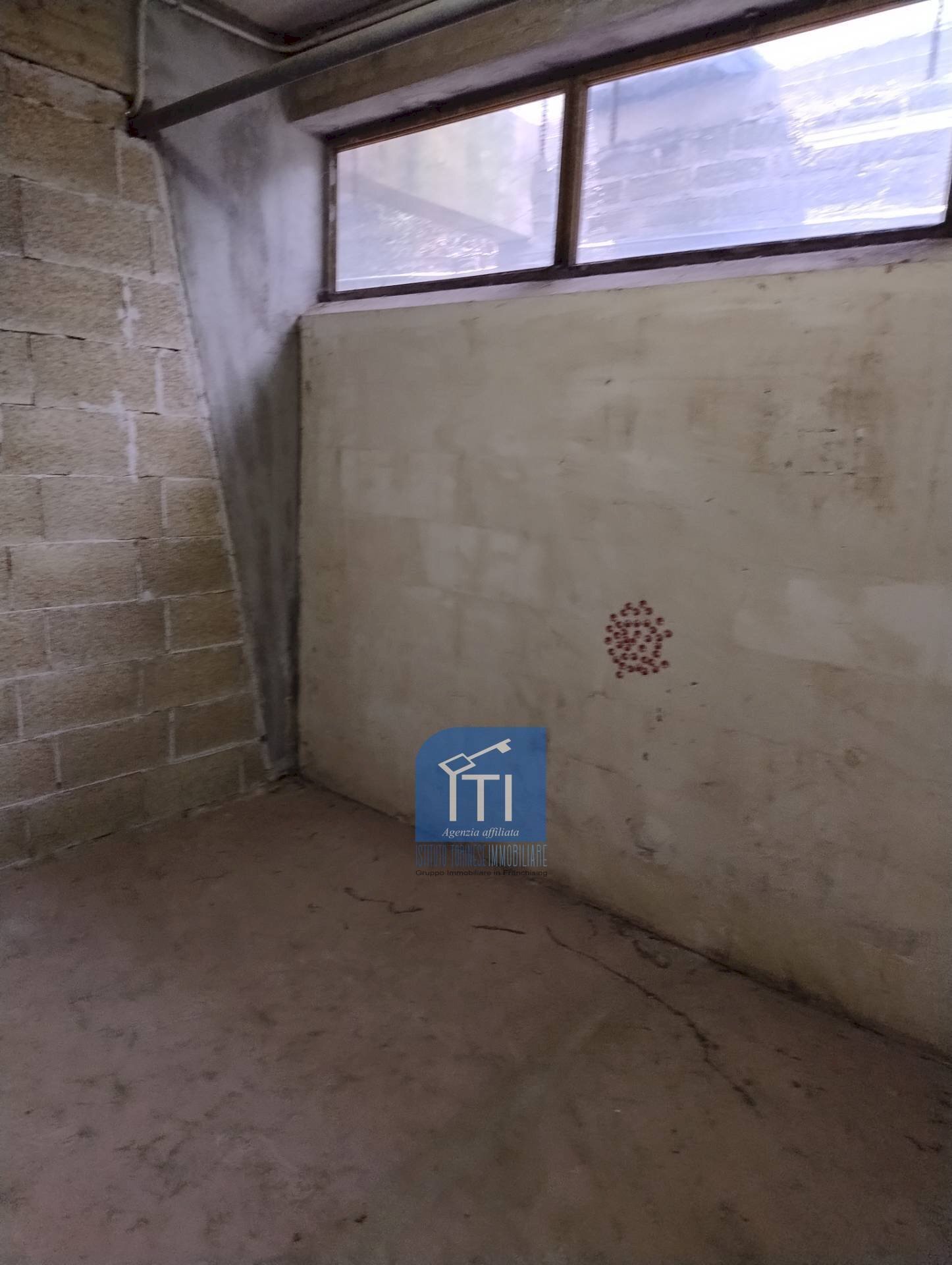 Foto 1 - Box Via Byron, Roma - foto 1