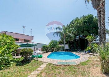 Piscina - Villa Palermo - foto 7