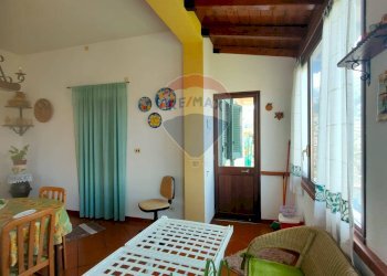 Sala da pranzo - Villa via S. Vicinale Caputello
 
2/4, Monreale - foto 37