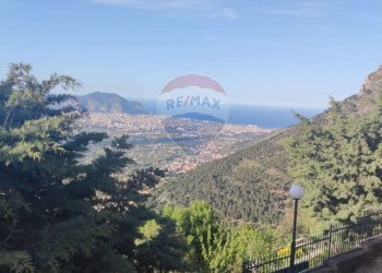 Vista delle montagne - Villa via Della Panoramica
 
9, Altofonte - photo 43