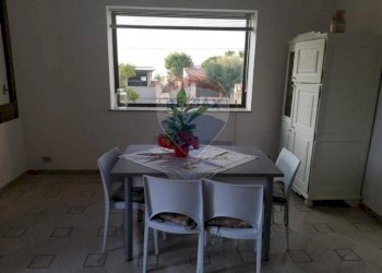 Sala da pranzo - Appartamento Via Salvatore vitale
 
19, Trappeto - foto 4