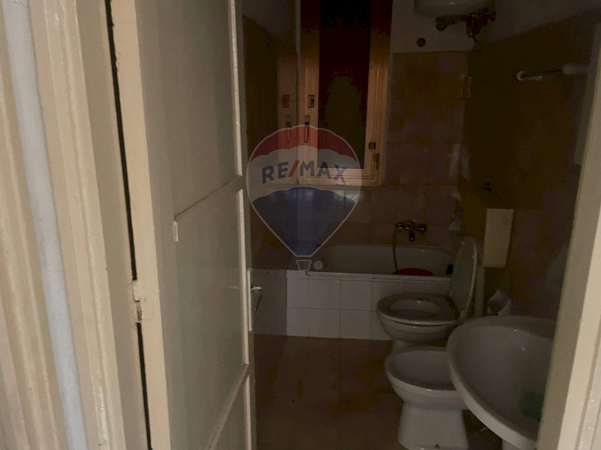 Bagno - Appartamento via Panfalone
 
28, Custonaci - foto 3