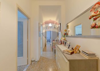 Hall / corridoio - Trilocale Via Abruzzo
 
116, Taranto - foto 3