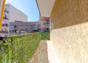 Balcone - Trilocale Via Abruzzo
 
116, Taranto - foto 9