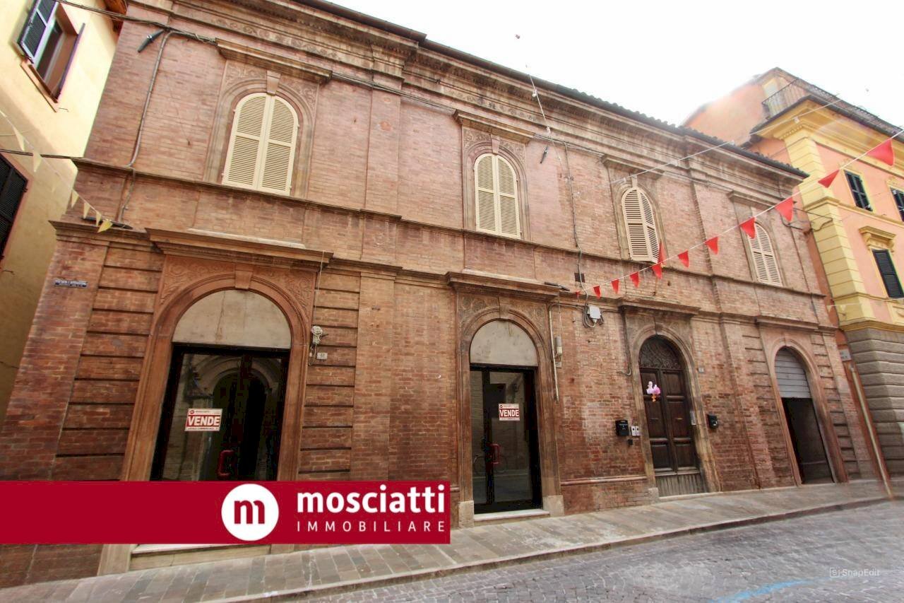 Foto 1 - Attic Corso Vittorio Emanuele
 
37, Matelica - photo 1