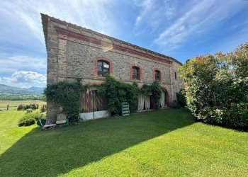 Foto 1 - Azienda agricola VIA NAZIONALE
 
28, Bibbiena - foto 1